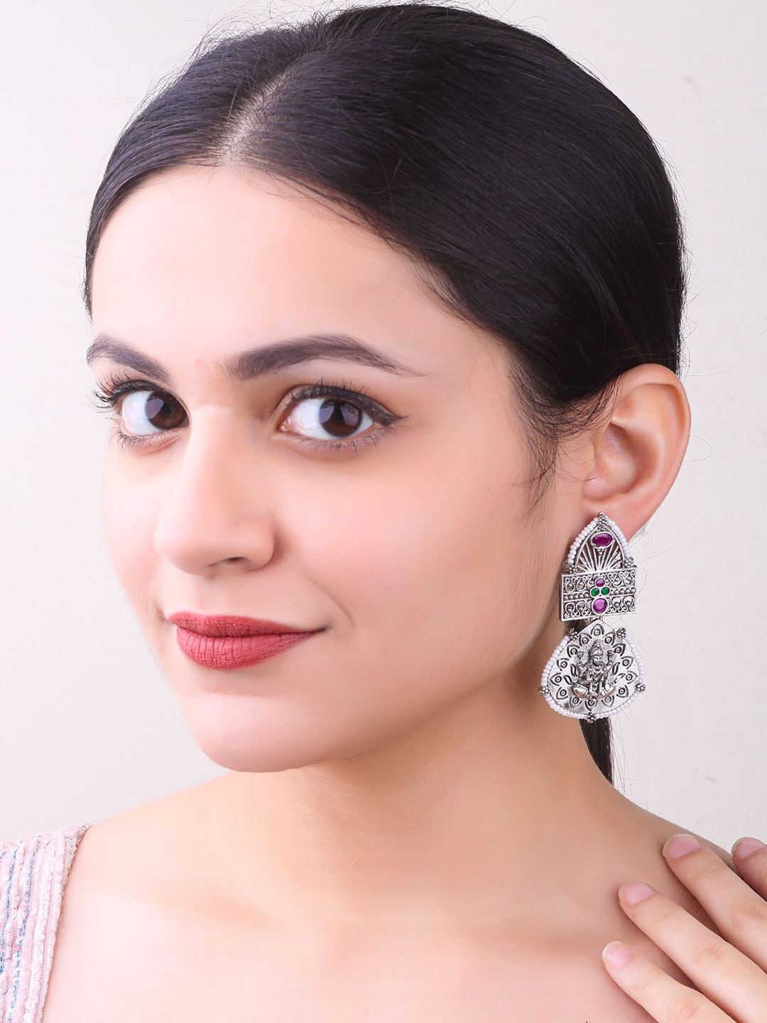 

GRIIHAM Silver-Plated Contemporary Drop Earrings