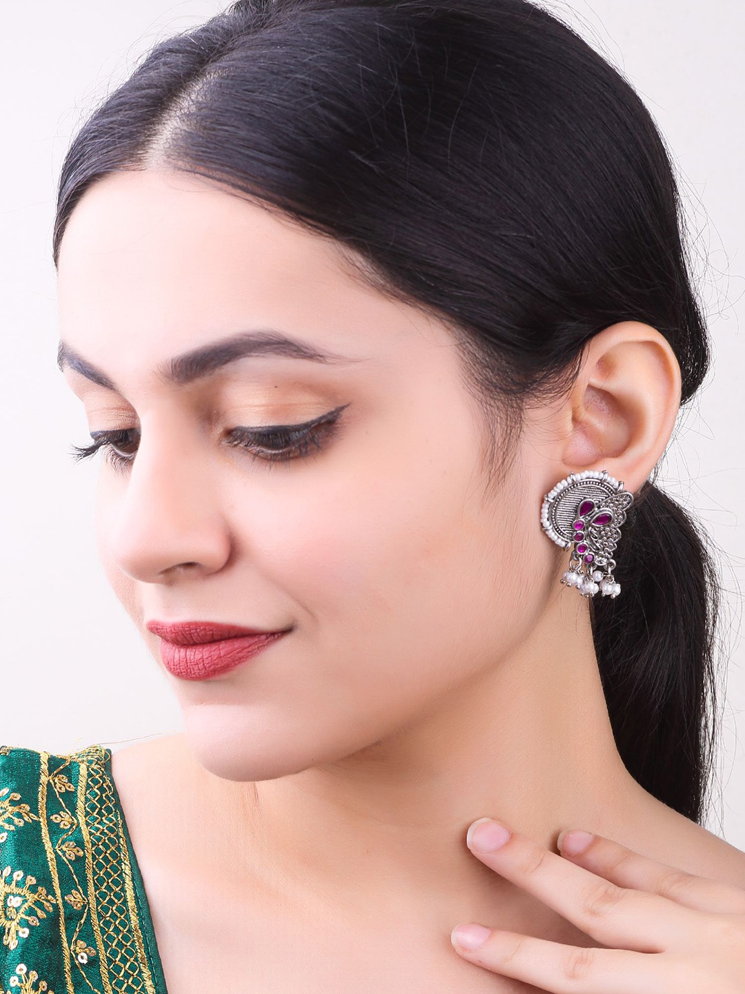 

GRIIHAM Silver-Plated Contemporary Drop Earrings