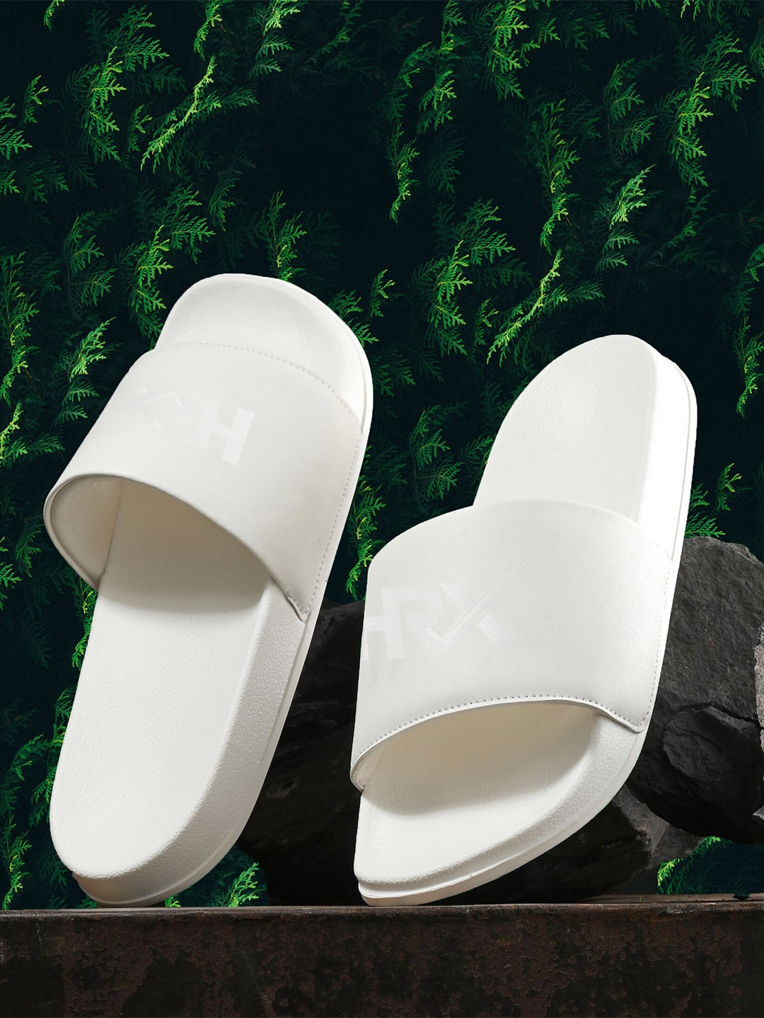 

HRX by Hrithik Roshan Women White Printed Sliders