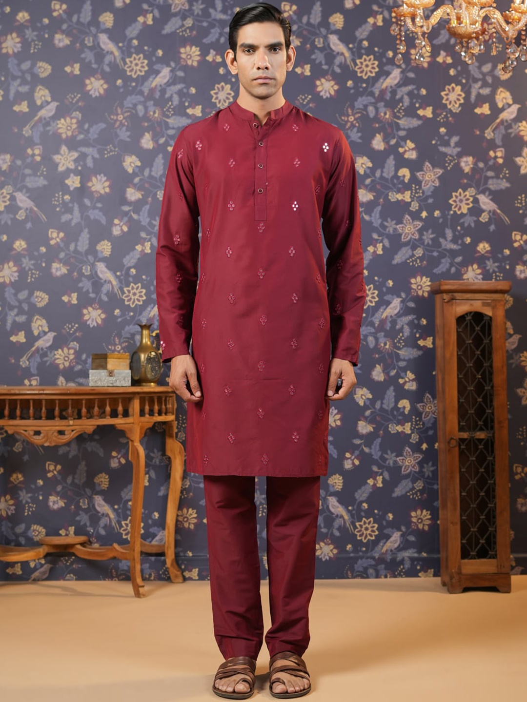 

House of Pataudi Geometric Mirror Work Embroidered Straight Kurta, Maroon