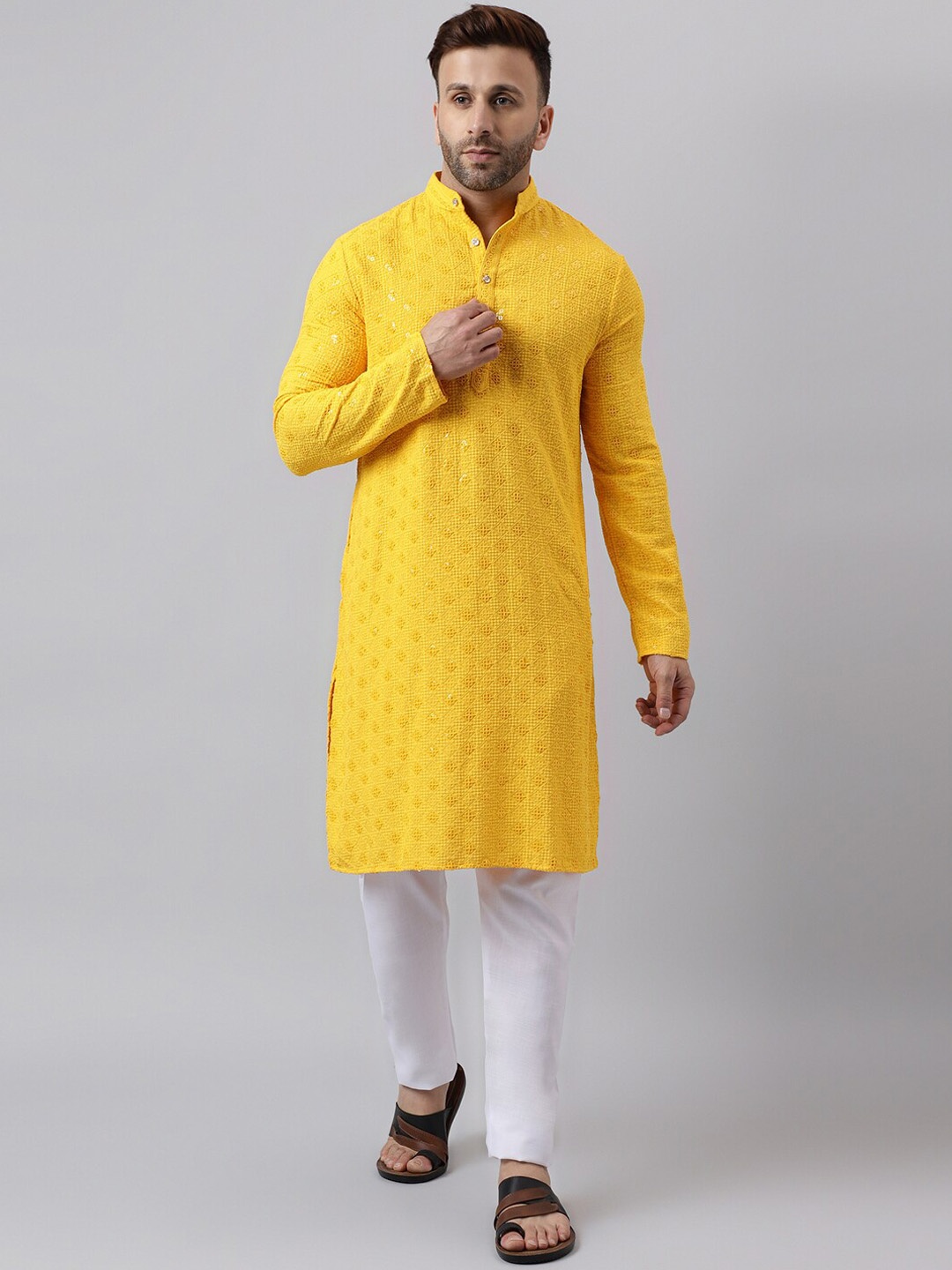

Hangup Ethnic Motifs Embroidered Thread Work Kurta With Trousers, Yellow
