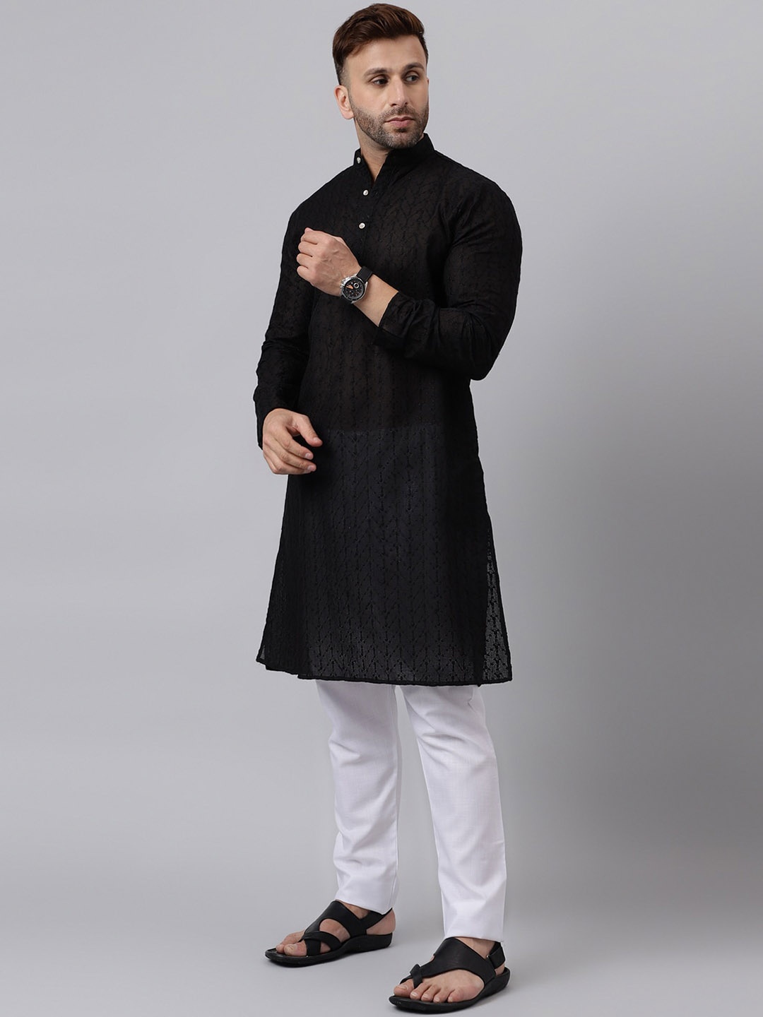 

Hangup Ethnic Motifs Embroidered Thread Work Kurta With Trousers, Black