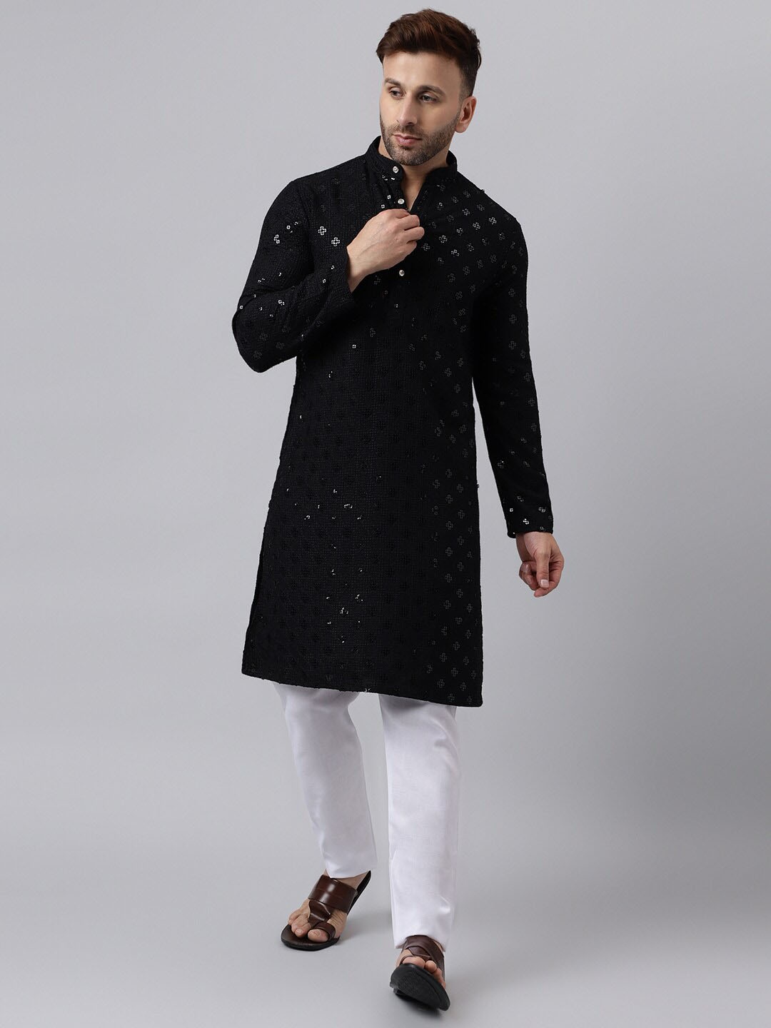 

Hangup Ethnic Motifs Embroidered Sequined Kurta with Pyjamas, Black