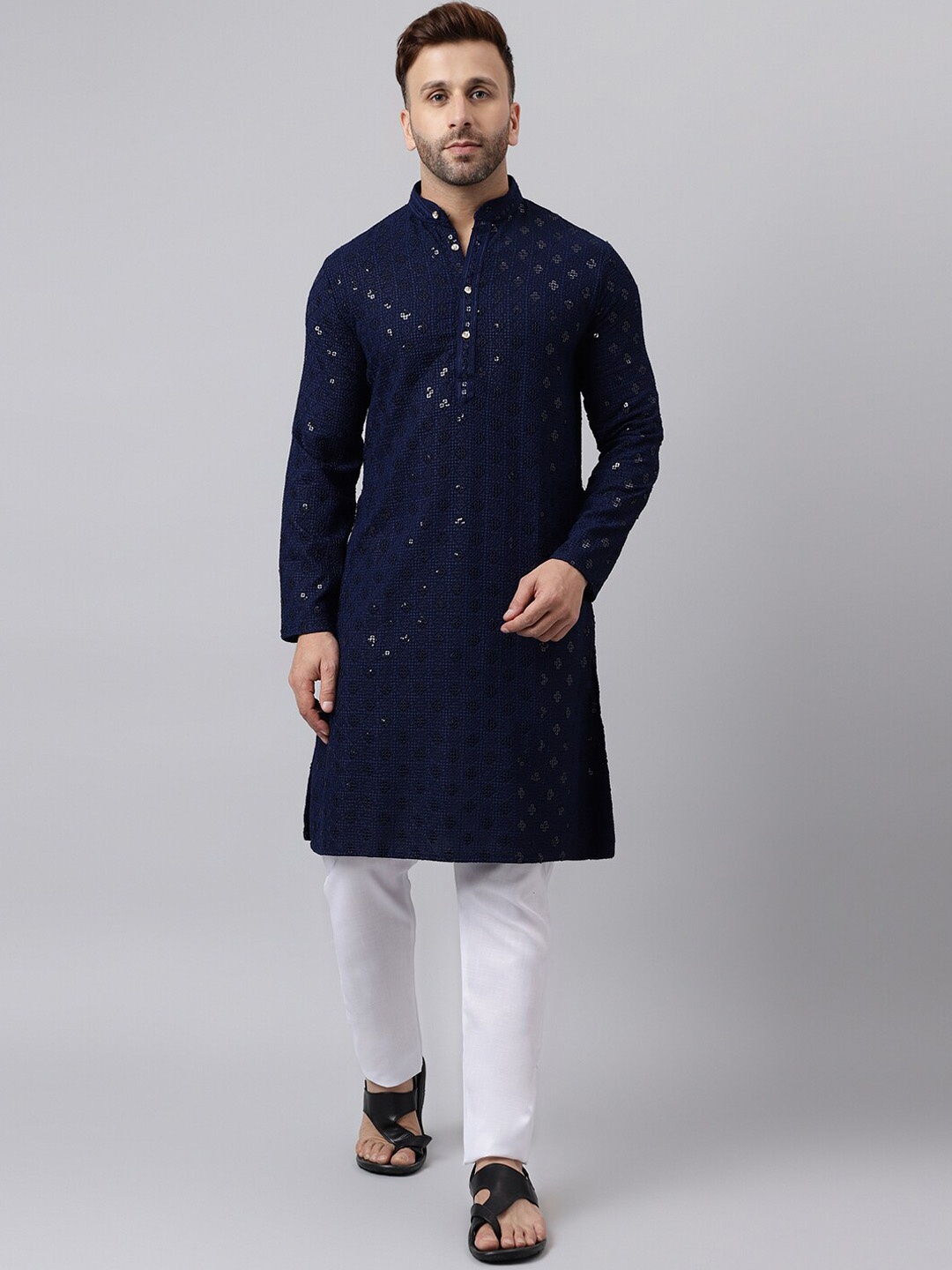 

Hangup Ethnic Motifs Embroidered Band Collar Mirror Work Kurta With Pyjamas, Navy blue