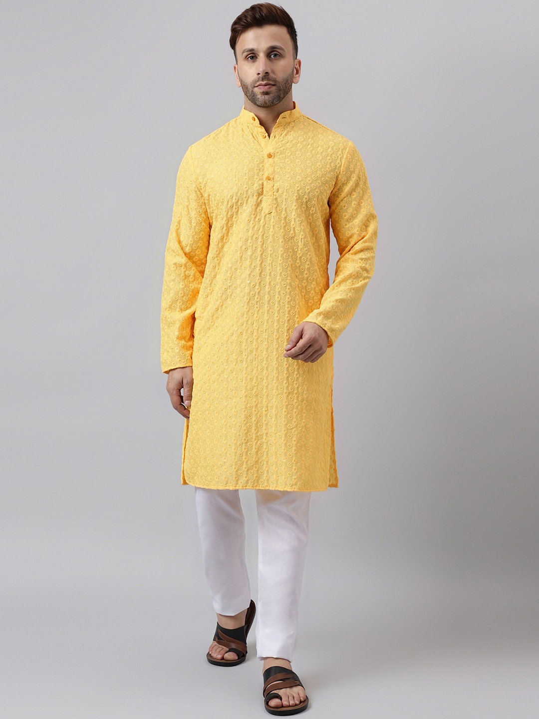

Hangup Embroidered Band Collar Regular Kurta With Pyjamas, Yellow