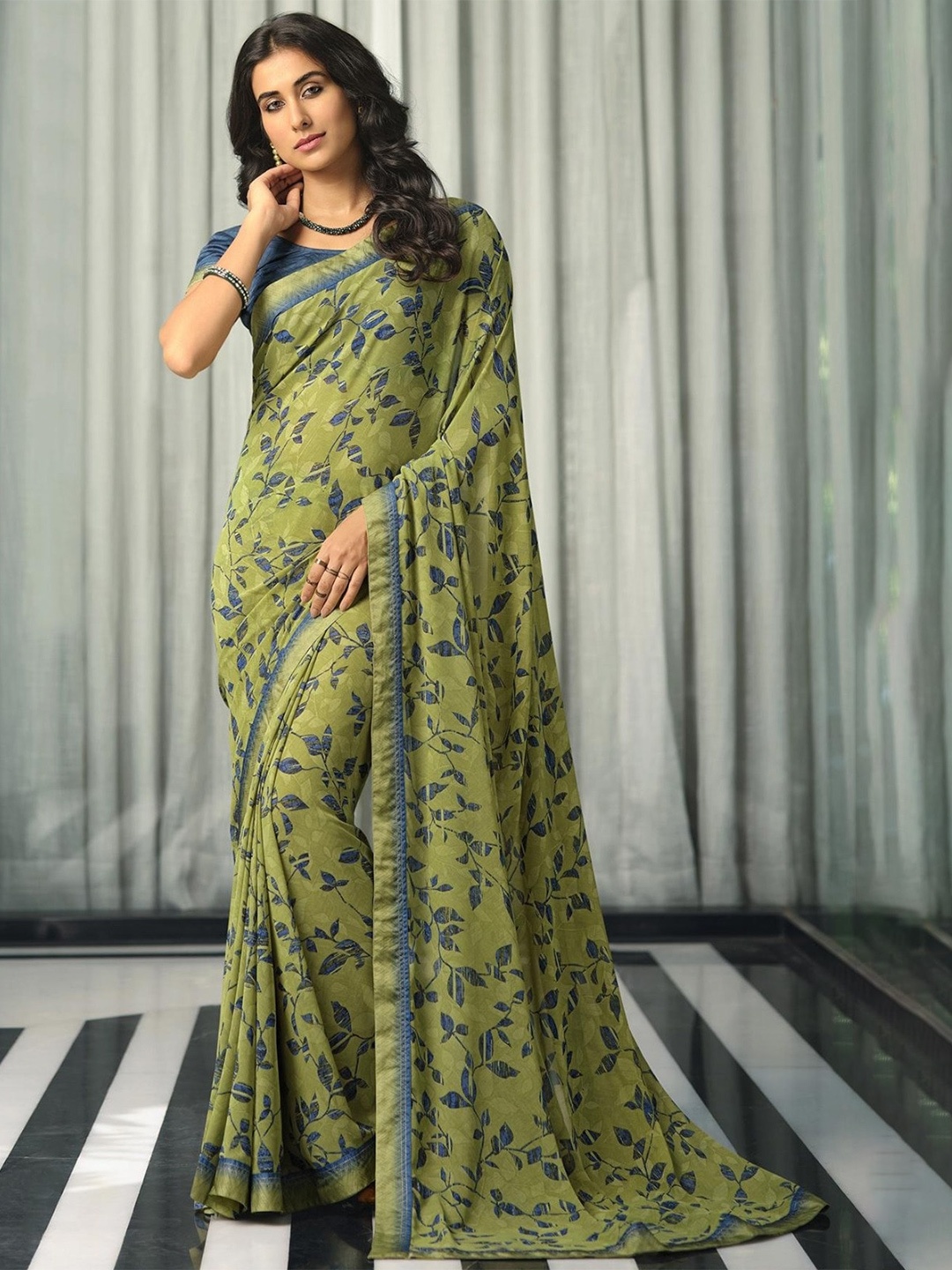 

Rangita Floral Printed Pure Georgette Saree, Olive