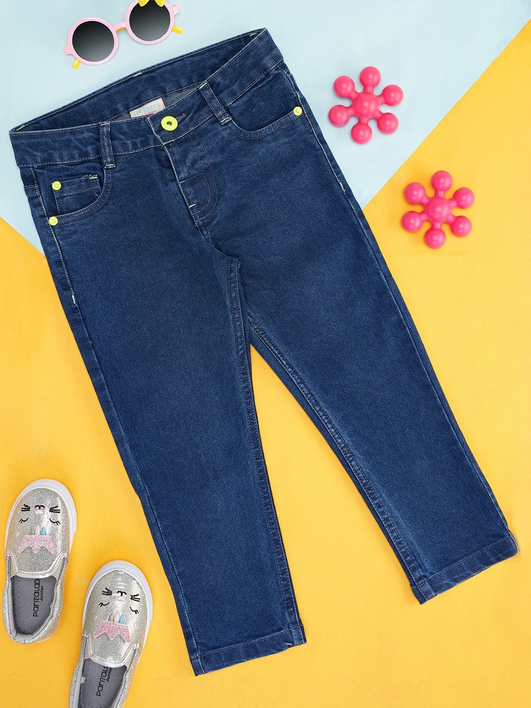 

Pantaloons Junior Girls Mid-Rise Clean Look Jeans, Blue