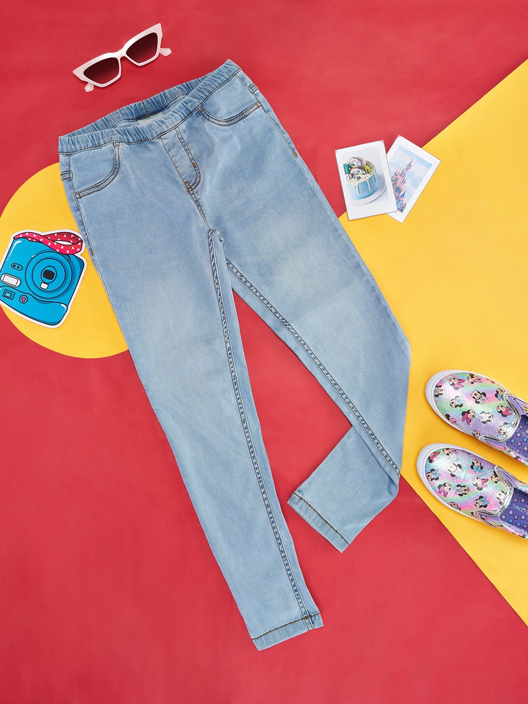 

Pantaloons Junior Girls Light Fade Clean Look Cotton Jeans, Blue