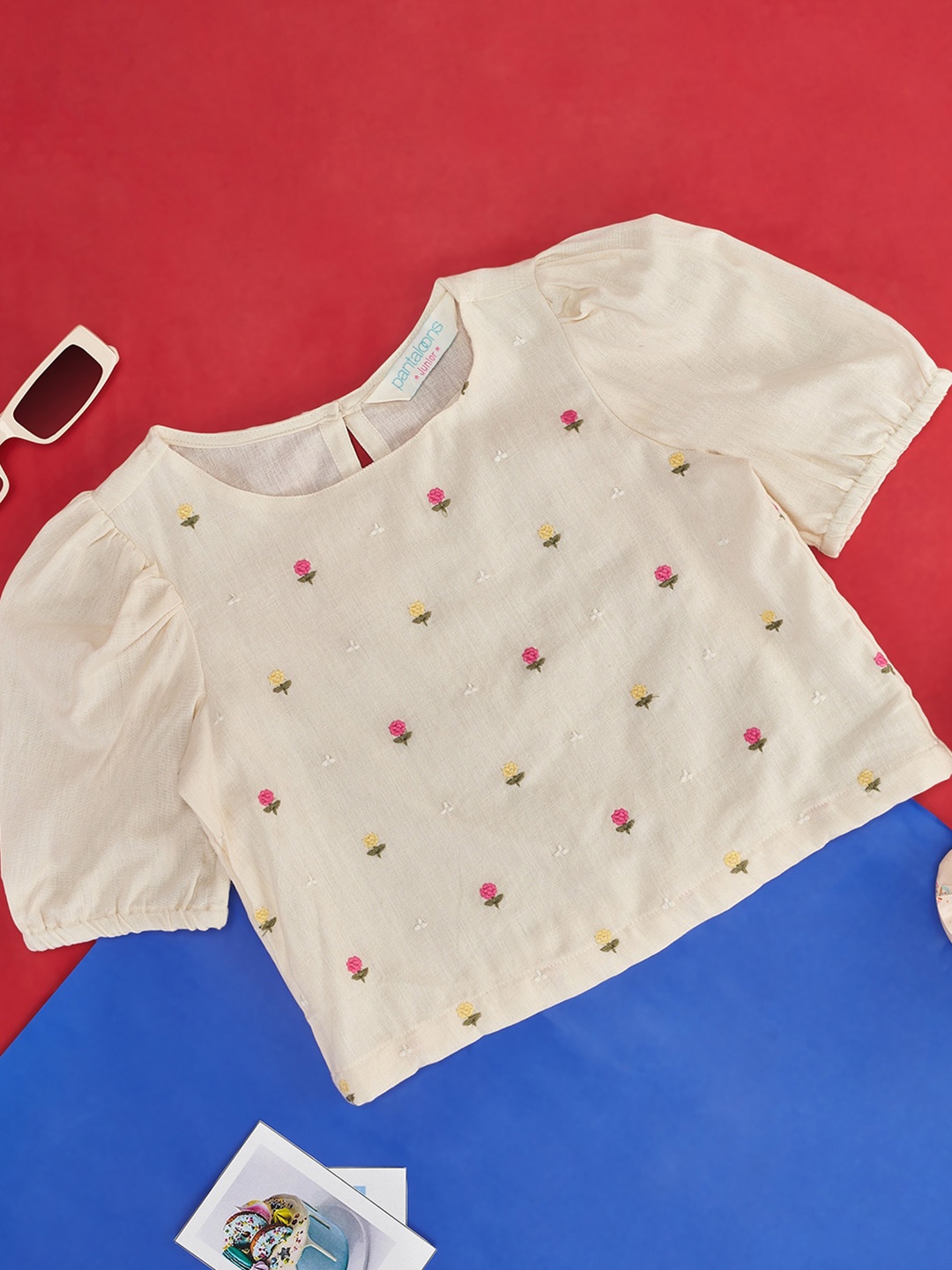 

AKKRITI BY PANTALOONS Girls Floral Embroidered Puff Sleeves Cotton Linen Top, Off white