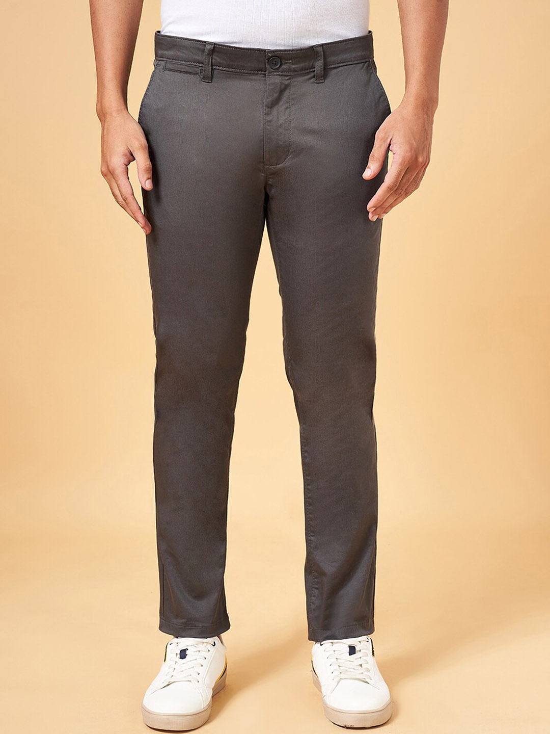 

BYFORD by Pantaloons Men Slim Fit Low-Rise Chinos Trousers, Charcoal