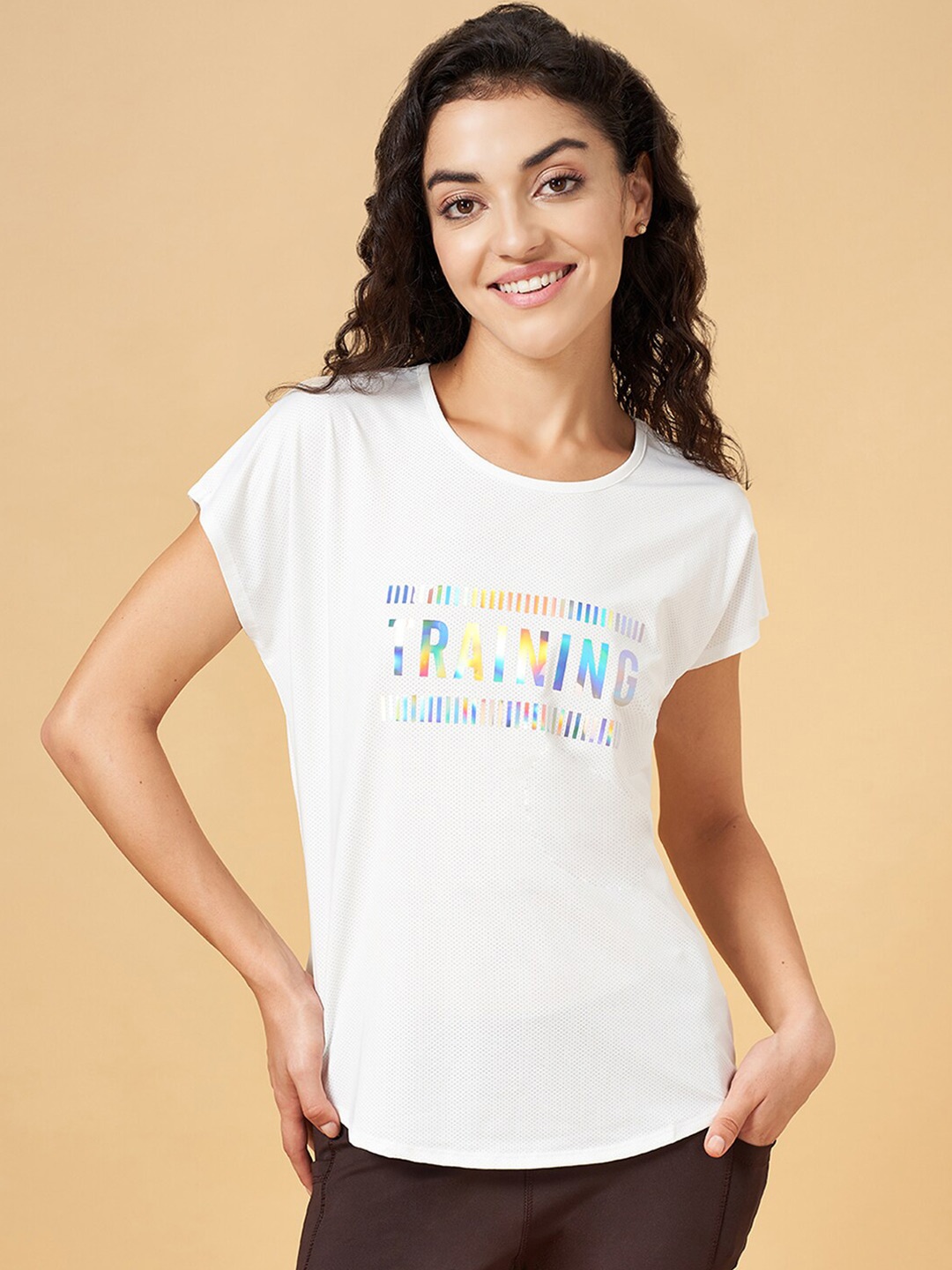 

Ajile by Pantaloons Typography Printed Sports T-shirt, White