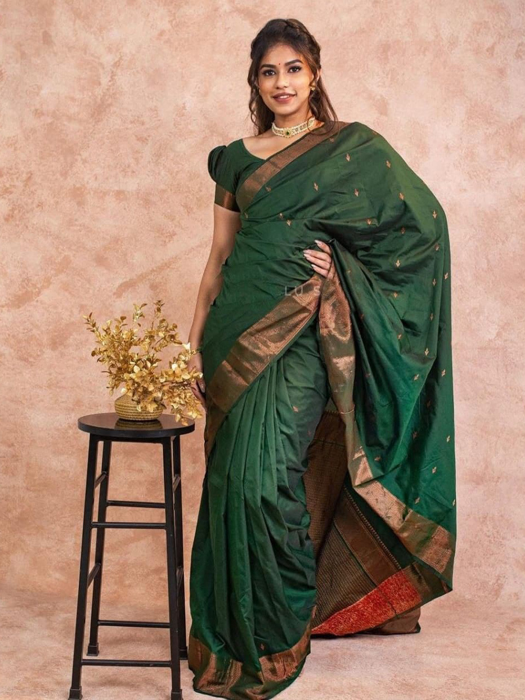 

TIEXA Woven Design Zari Pure Silk Banarasi Saree, Olive