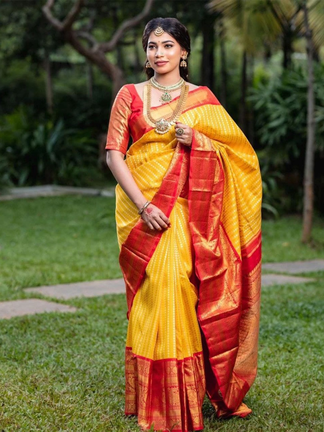 

TIEXA Woven Design Zari Pure Silk Banarasi Saree, Yellow