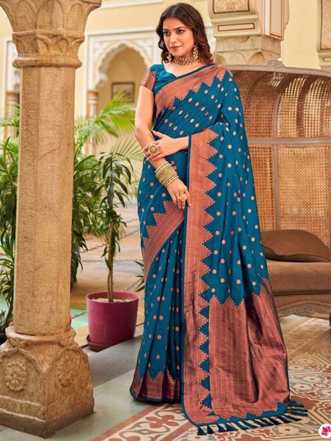 

TIEXA Polka Dot Woven Design Zari Pure Silk Banarasi Saree, Teal
