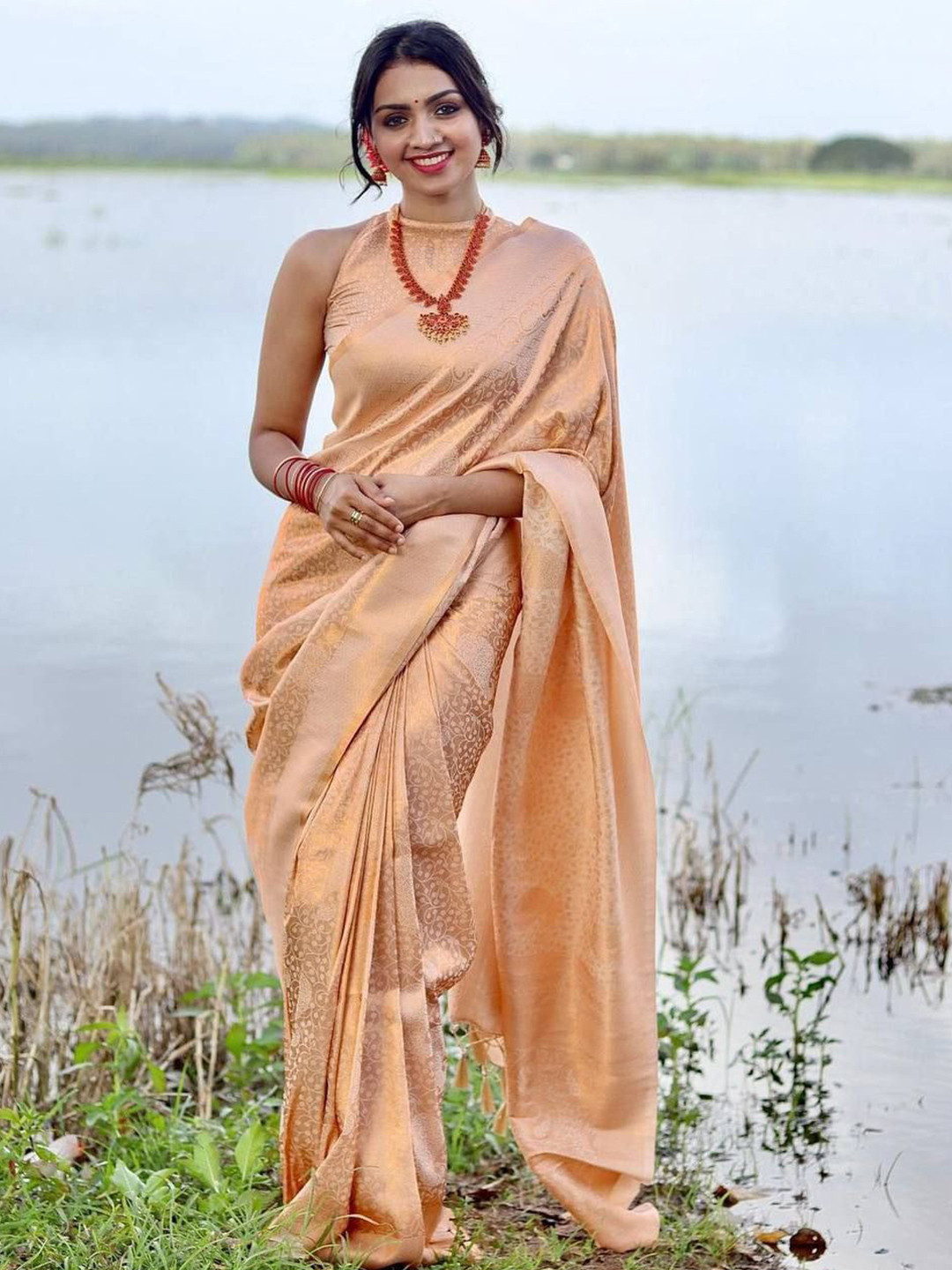 

TIEXA Ethnic Motif Woven Design Zari Pure Silk Banarasi Saree, Peach