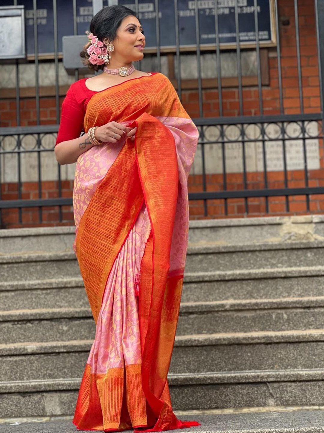 

TIEXA Ethnic Motif Woven Design Zari Pure Silk Banarasi Saree, Peach