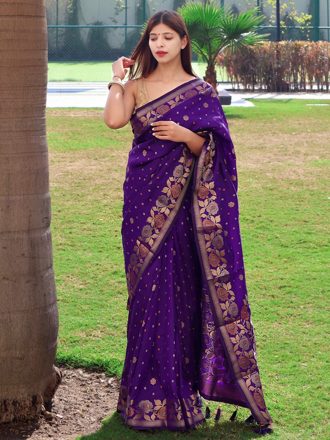 

TIEXA Ethnic Motifs Woven Design Zari Banarasi Saree, Purple