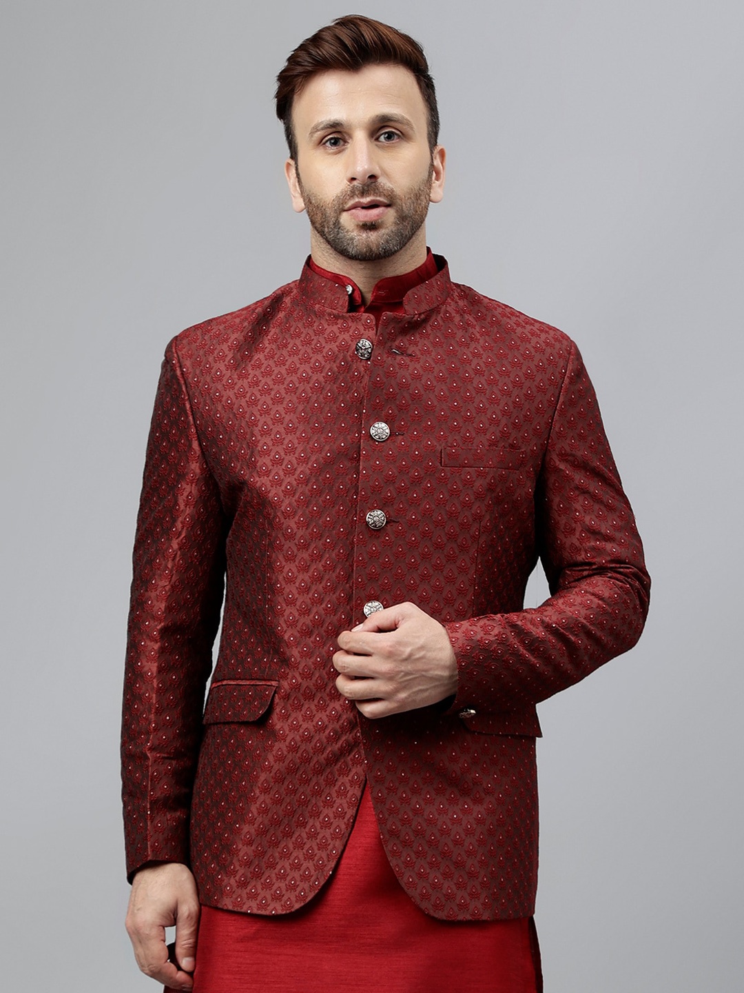 

Vgyaan Embroidered Single-Breasted Bandhgala Blazer, Maroon