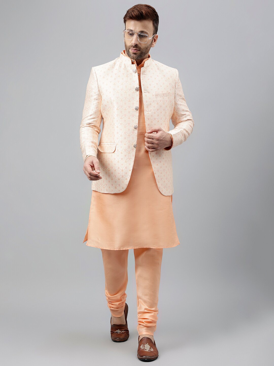 

Vgyaan Mandarin Collar Straight Kurta With Churidar & Blazer, Peach