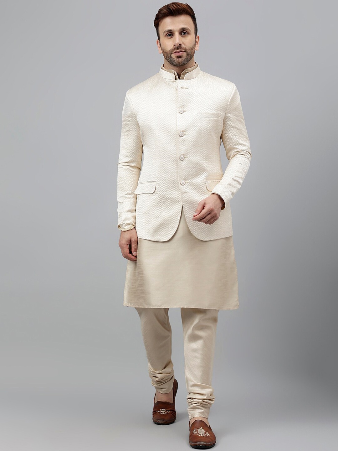 

Vgyaan Mandarin Collar Kurta with Churidar & Blazer, Off white