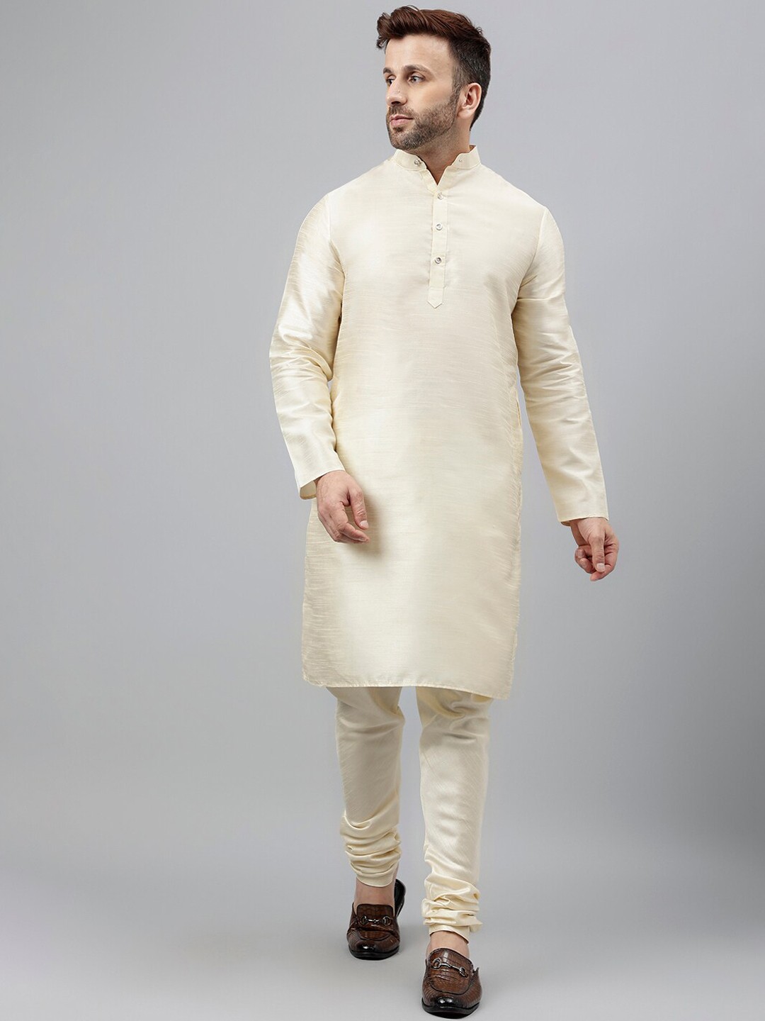 

Vgyaan Mandarin Collar Kurta with Pyjamas And Nehru Jacket, Cream