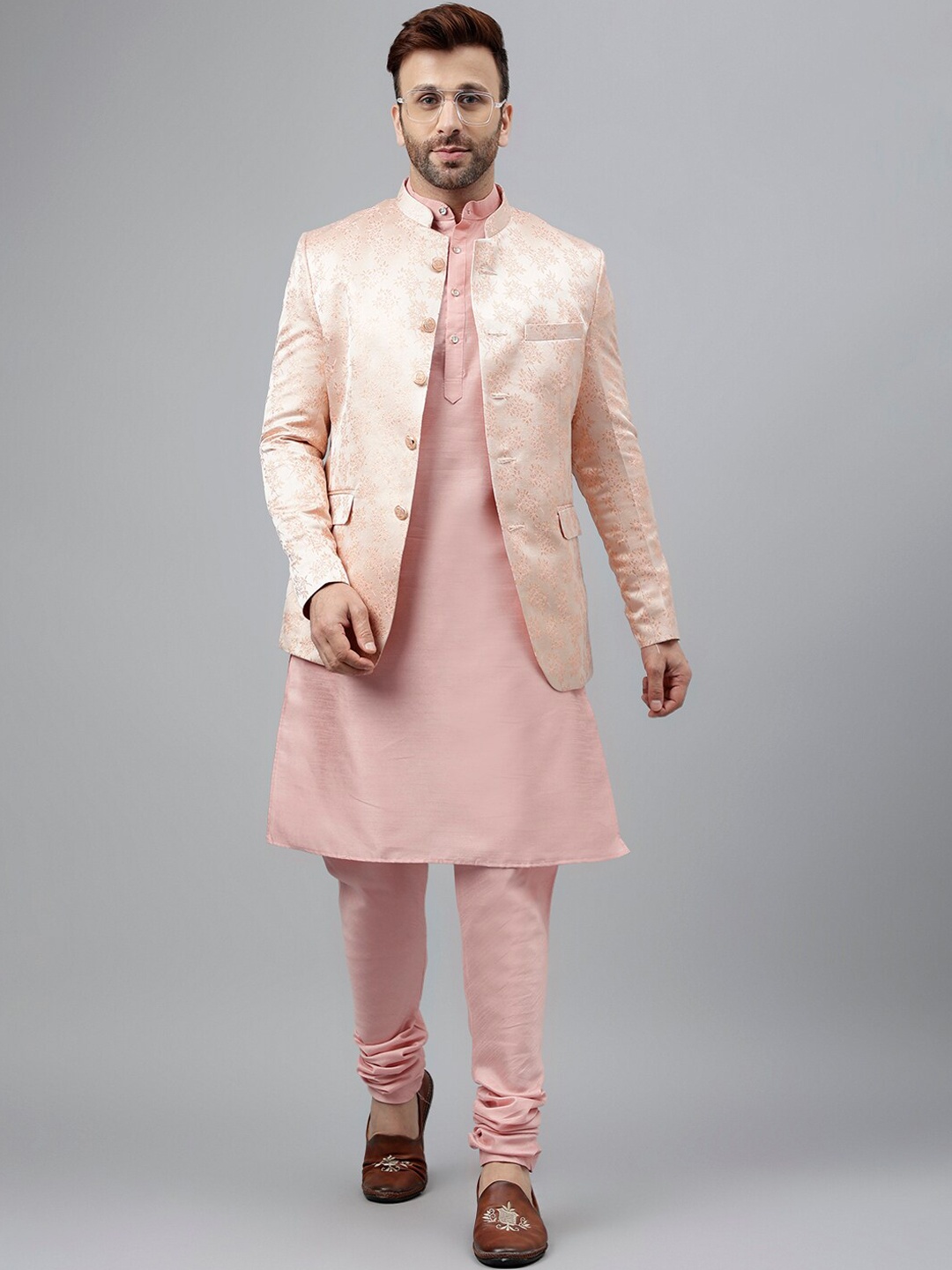 

Vgyaan Regular Kurta With Pyjamas & Jacket, Pink