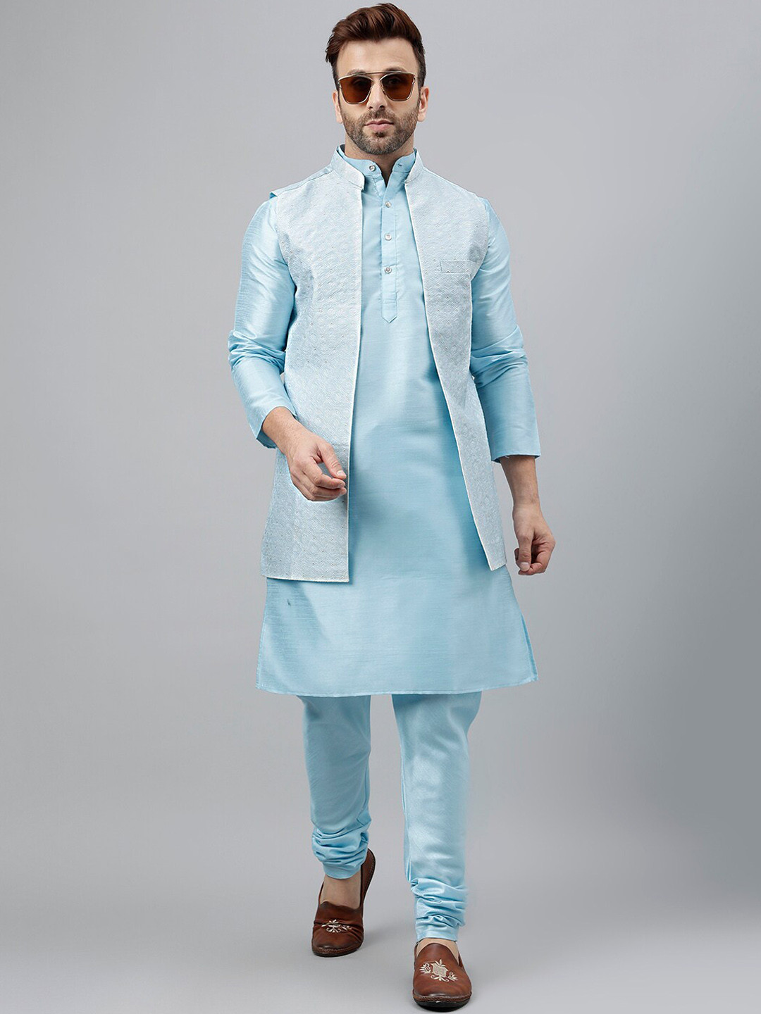 

Vgyaan Regular Kurta With Pyjamas & Jacket, Blue