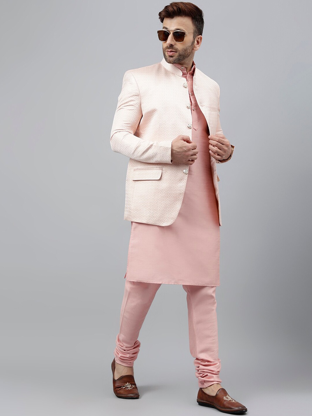 

Vgyaan Straight Kurta With Churidar & Jacket, Pink