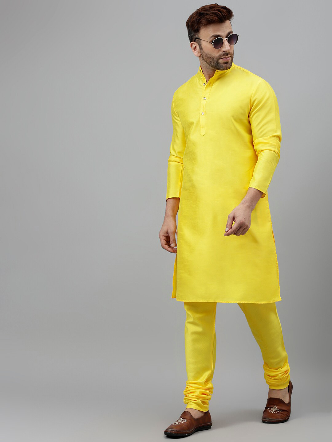 

Vgyaan Mandarin Collar Kurta With Churidar, Yellow