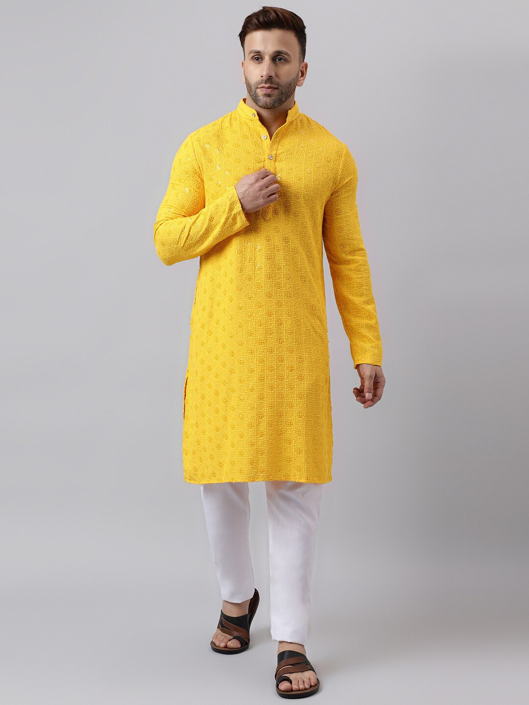 

Vgyaan Ethnic Motifs Sequinned Embroidered Regular Kurta With Pyjamas, Yellow