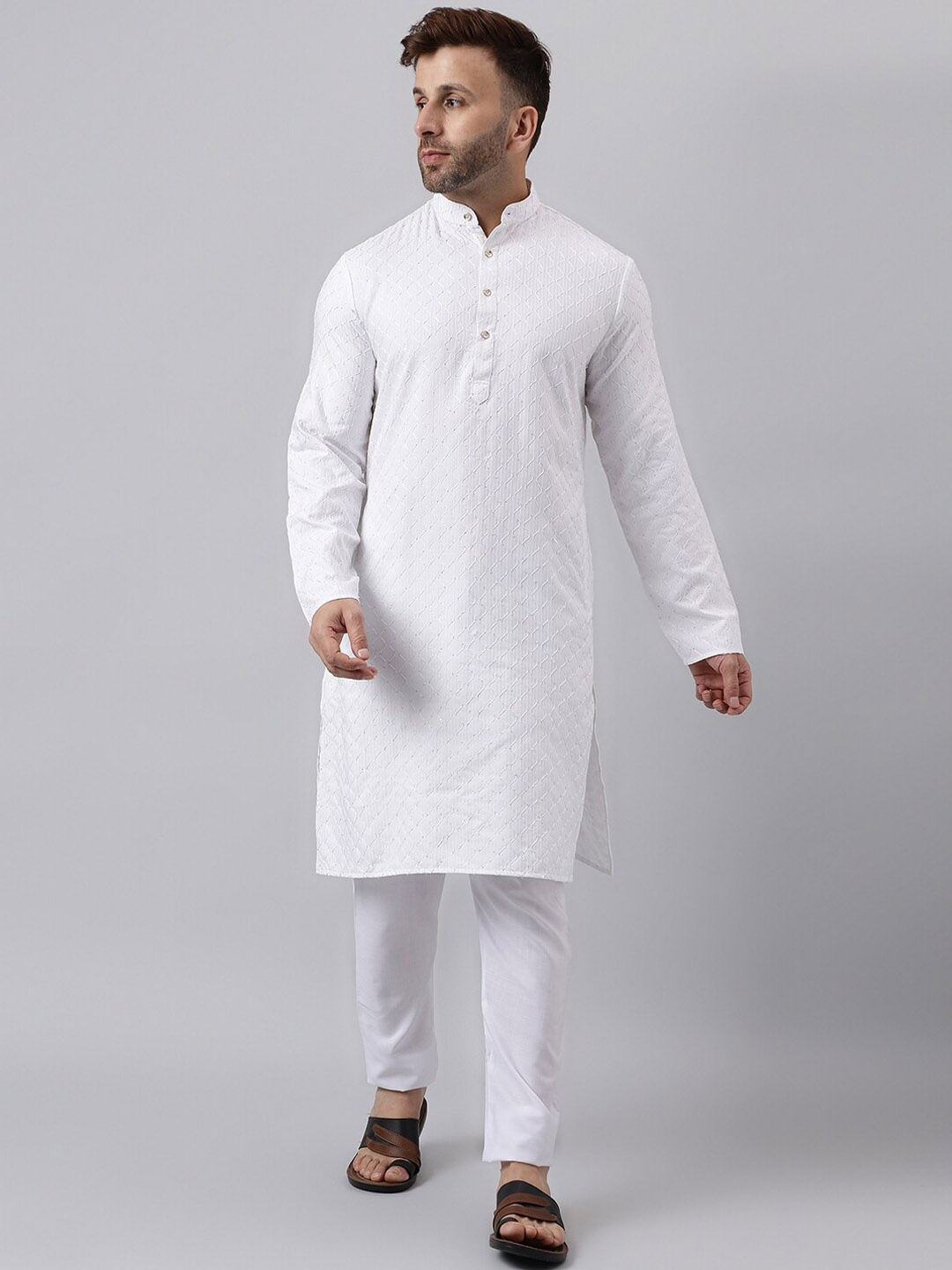 

Vgyaan Ethnic Motifs Embroidered Regular Straight Kurta with Pyjamas, White