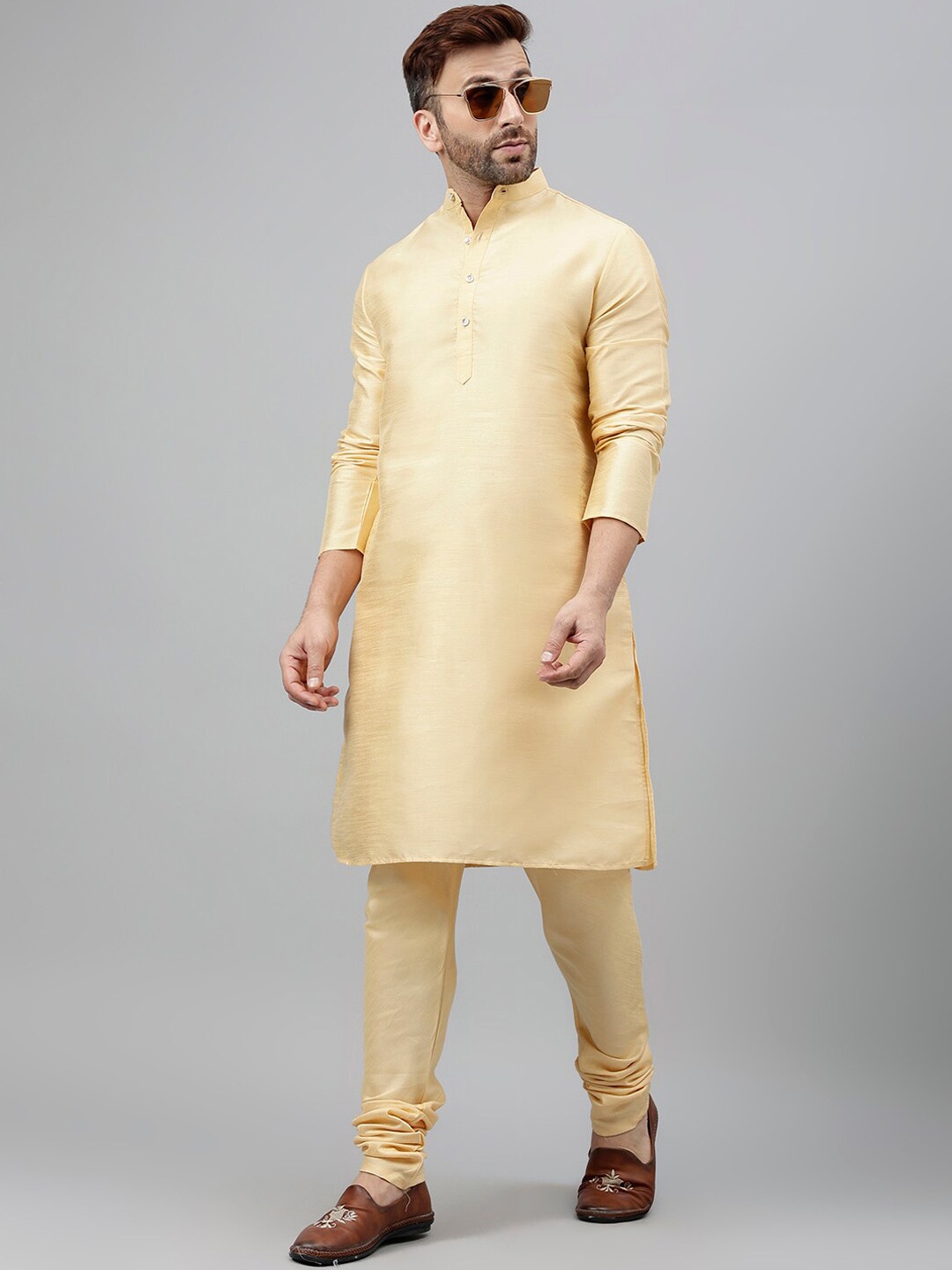 

Vgyaan Mandarin Collar Regular Kurta With Churidar, Gold
