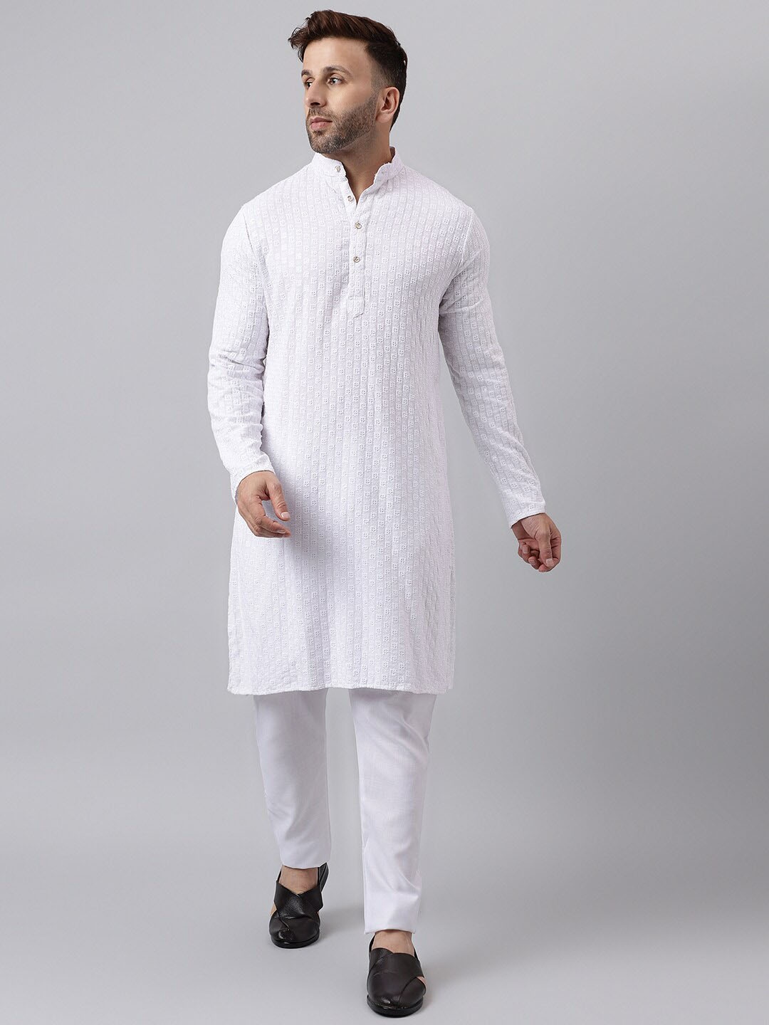 

Vgyaan Ethnic Motifs Embroidered Regular Thread Work Kurta with Trousers, White