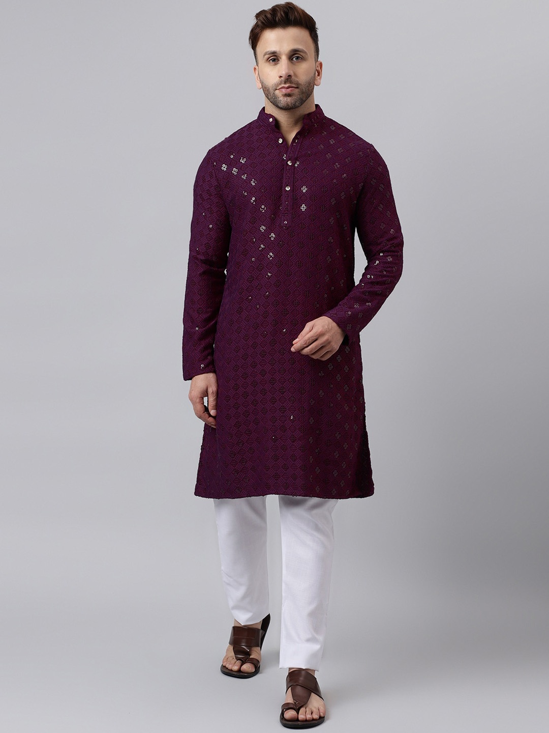 

Vgyaan Embroidered Regular Sequinned Kurta with Pyjamas, Burgundy