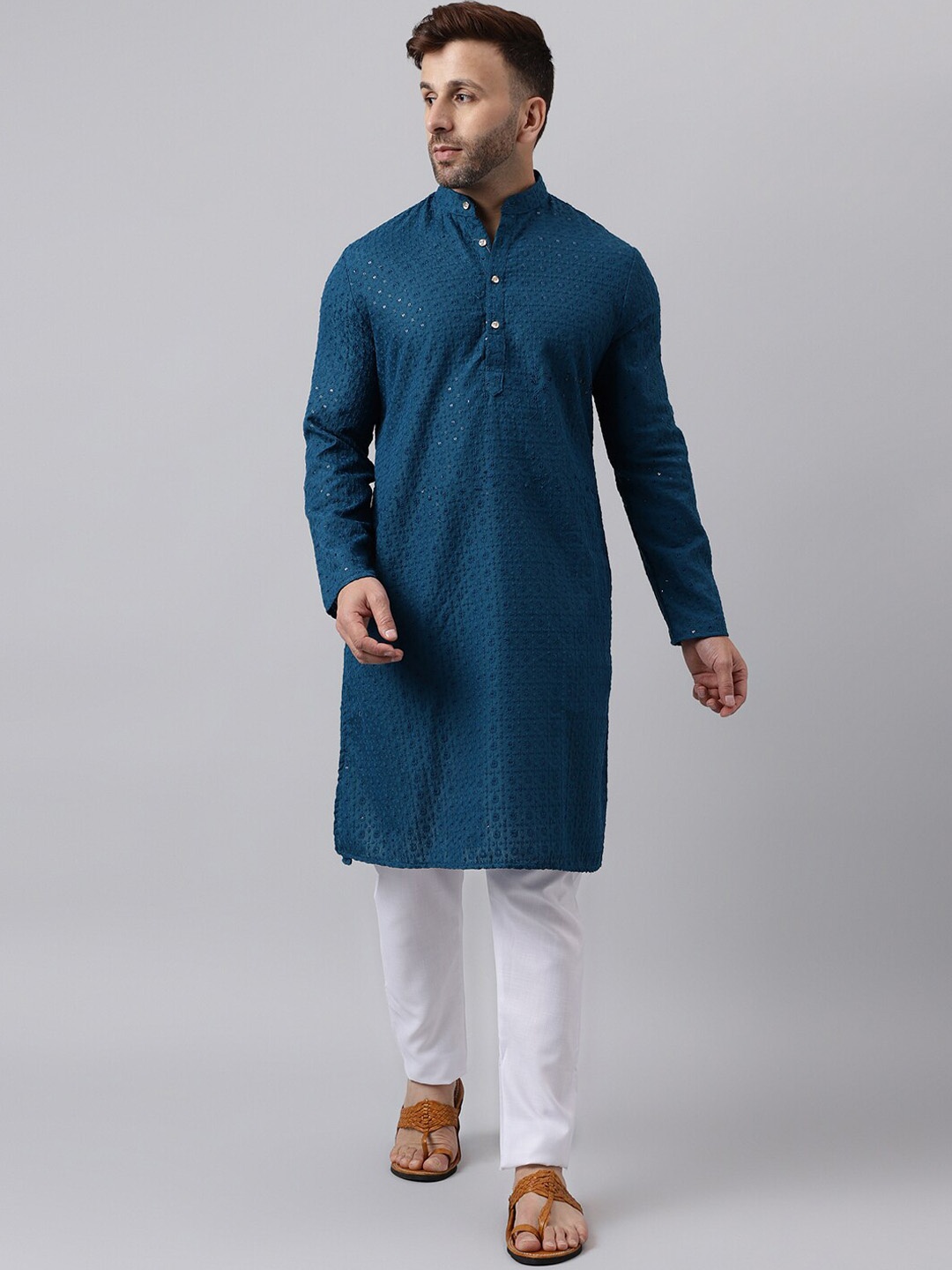 

Vgyaan Ethnic Motifs Embroidered Regular Thread Work Kurta With Pyjamas, Green