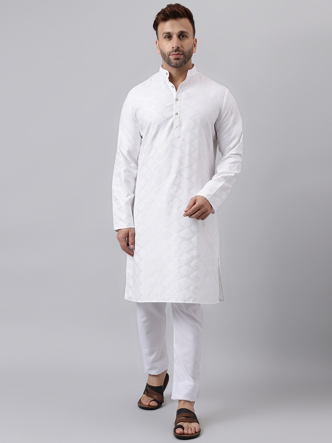 

Vgyaan Geometric Embroidered Regular Thread Work Kurta With Pyjamas, White