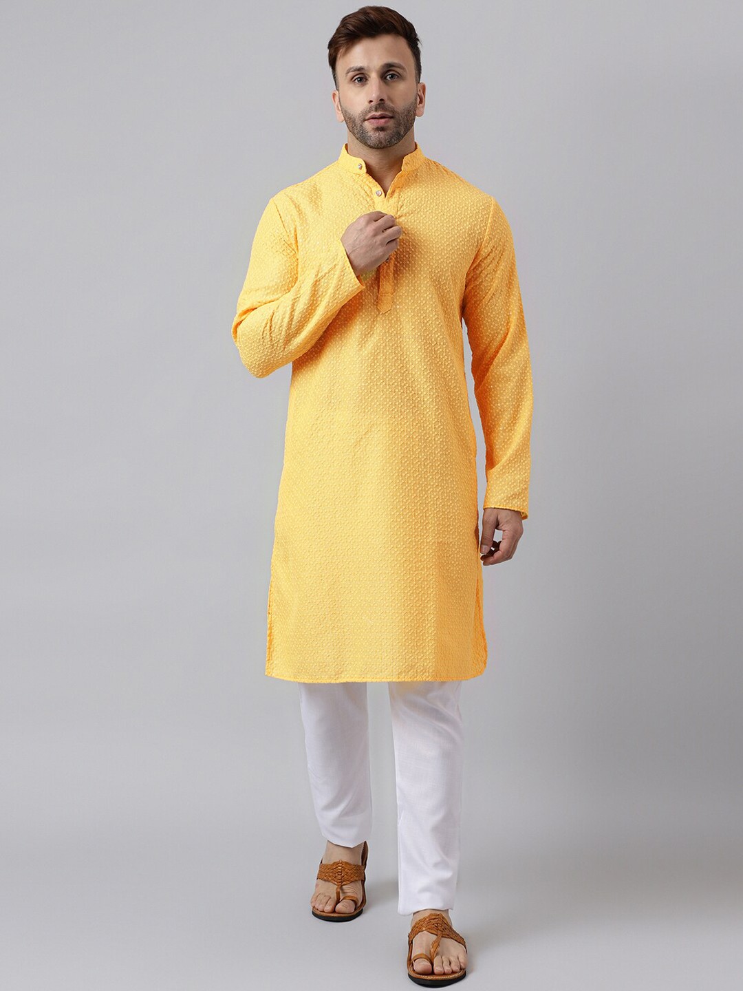 

Vgyaan Ethnic Motifs Sequinned Embroidered Regular Kurta With Pyjamas, Yellow