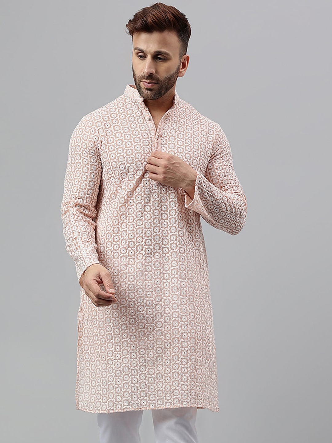 

Vgyaan Floral Embroidered Mandarin Collar Thread Work Straight Kurta, Pink