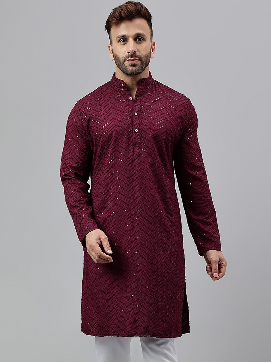 

Vgyaan Sequin Embellished Thread Work Straight Kurta, Magenta