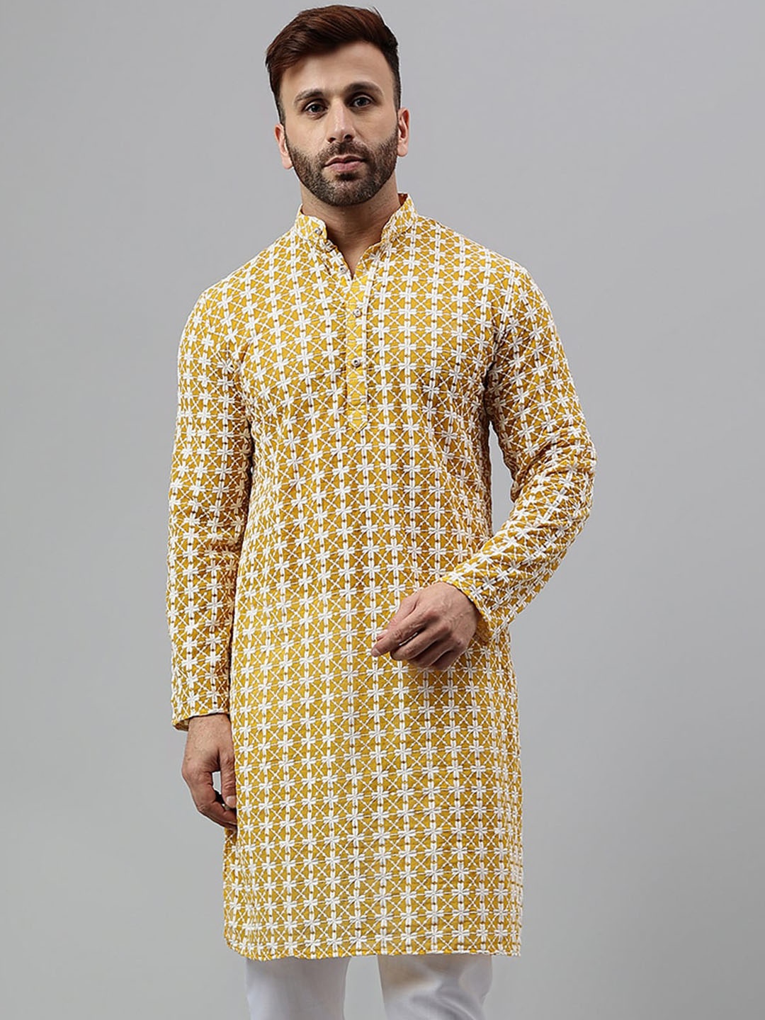 

Vgyaan Ethnic Embroidered Mandarin Collar Thread Work Straight Kurta, Yellow