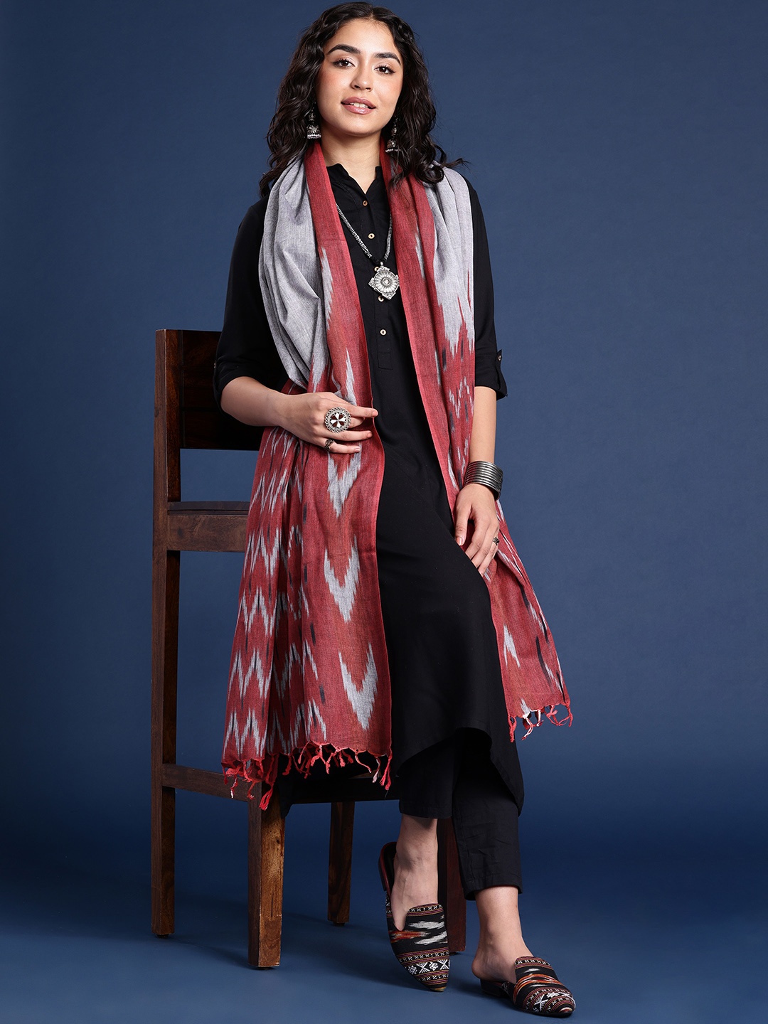

Taavi Woven Design Ikat Dupatta, Maroon