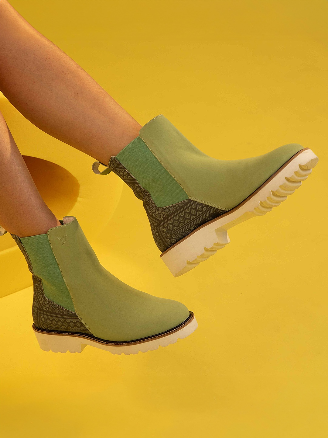 

yoho Women Mid Top Digital Printed Chelsea Boots, Sea green