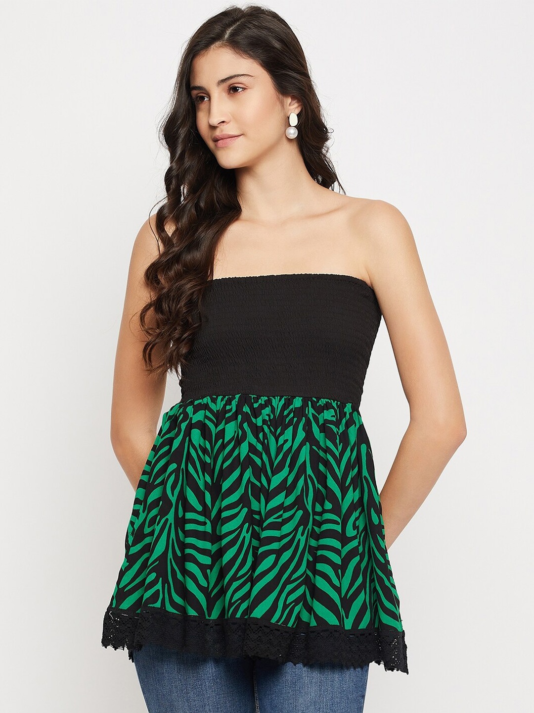 

Ruhaans Geometric Printed Strapless Smocked Regular Top, Green