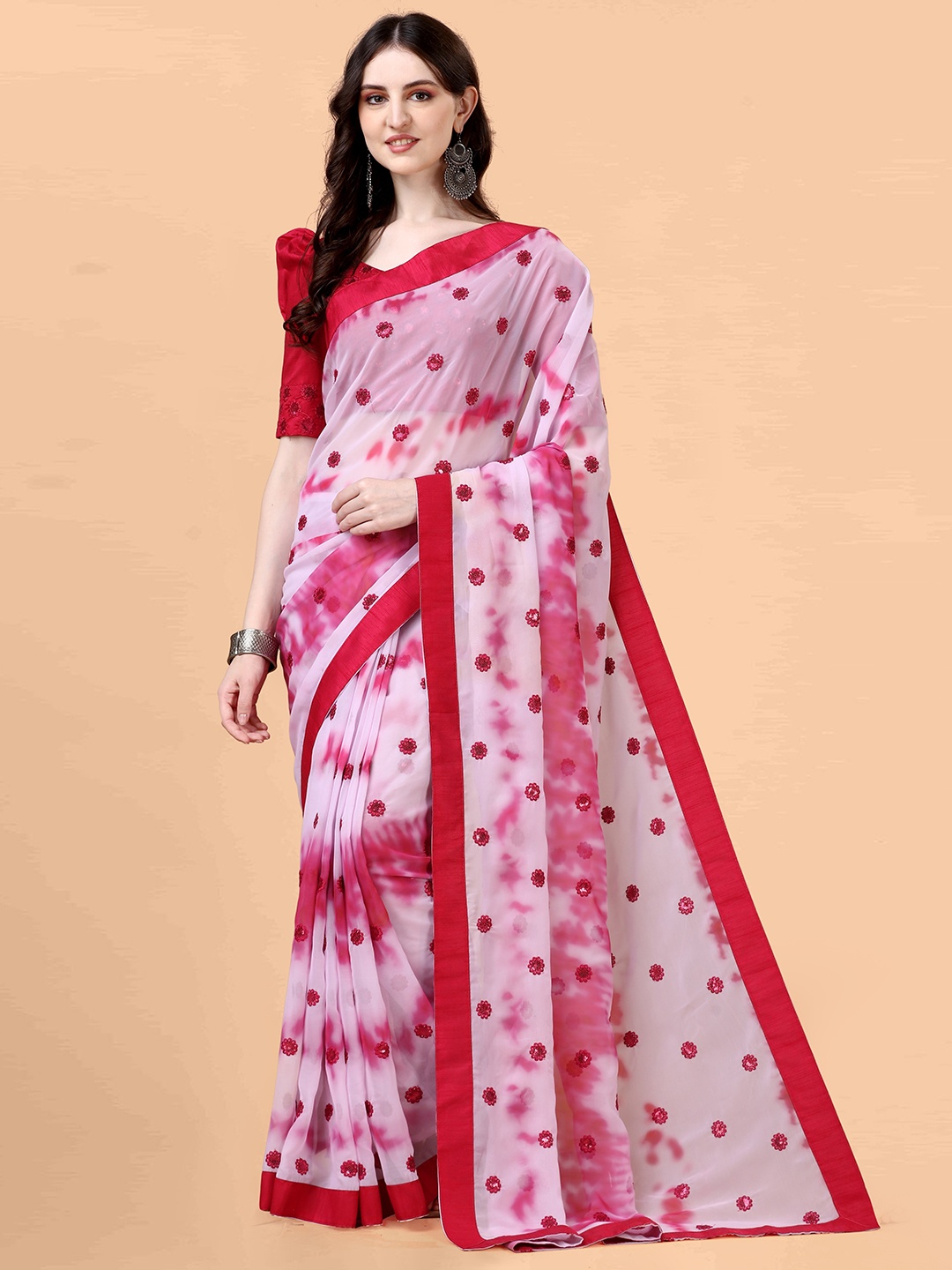

Fashion Basket Ethnic Motifs Embroidered Sequinned Detailed Saree, Pink
