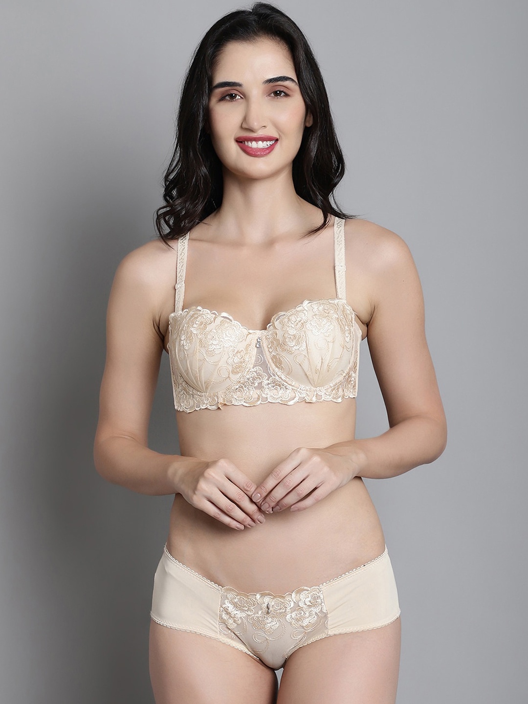 

MAKCLAN Modern Seduction Lace Balconette Lingerie Set, Beige