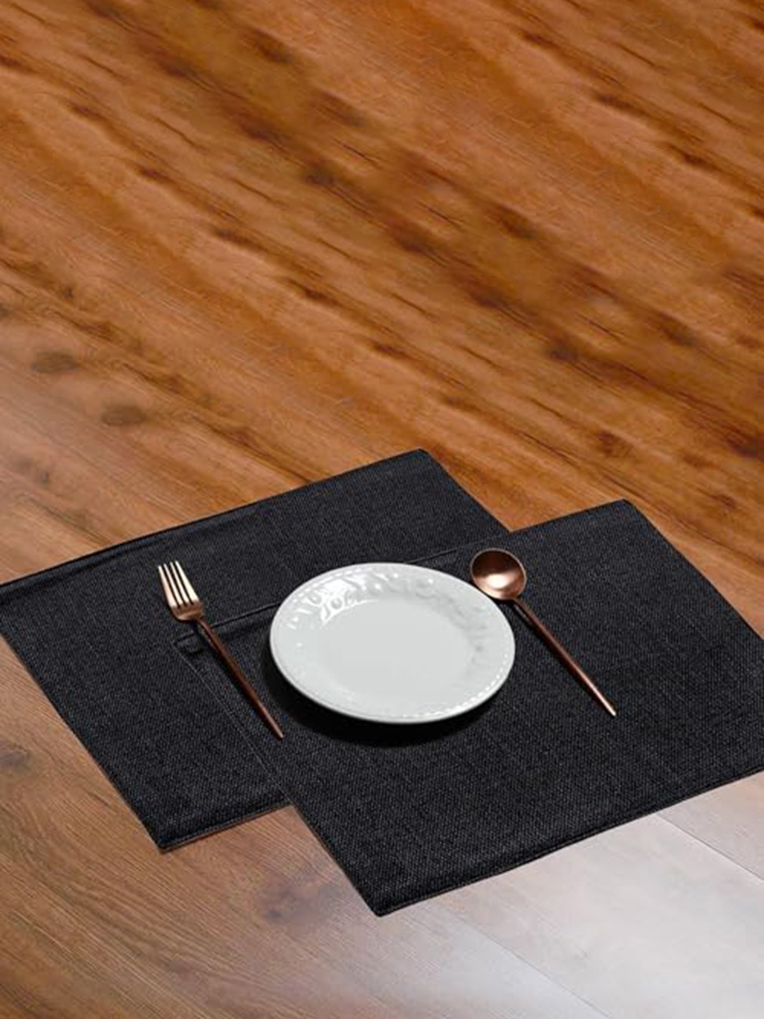 

Lushomes Black 6 Pieces Jute Rectangular Table Placemats