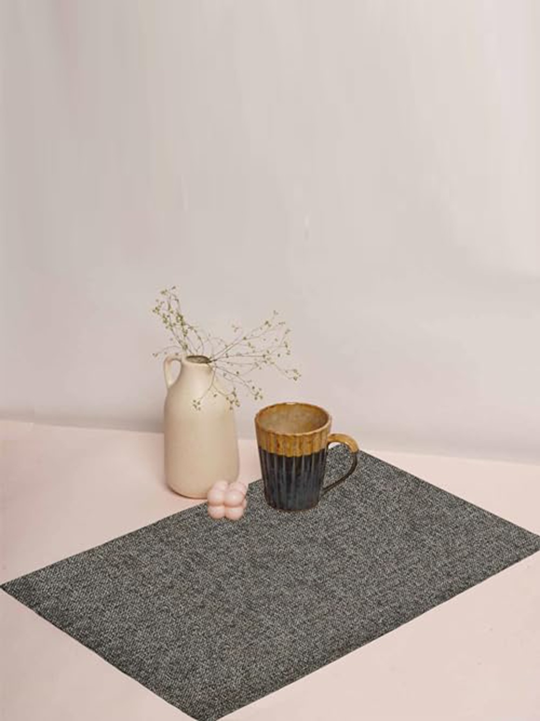 

Lushomes Brown 6 Pieces Rectangular Table Placemats