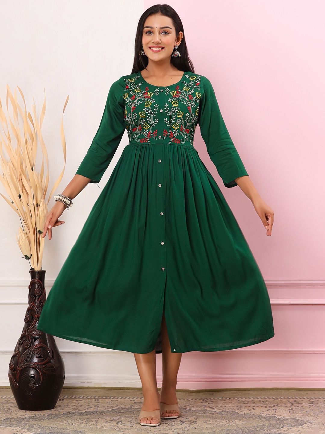 

IkDaiya Floral Embroidered Thread Work Anarkali Ethnic Dress, Green