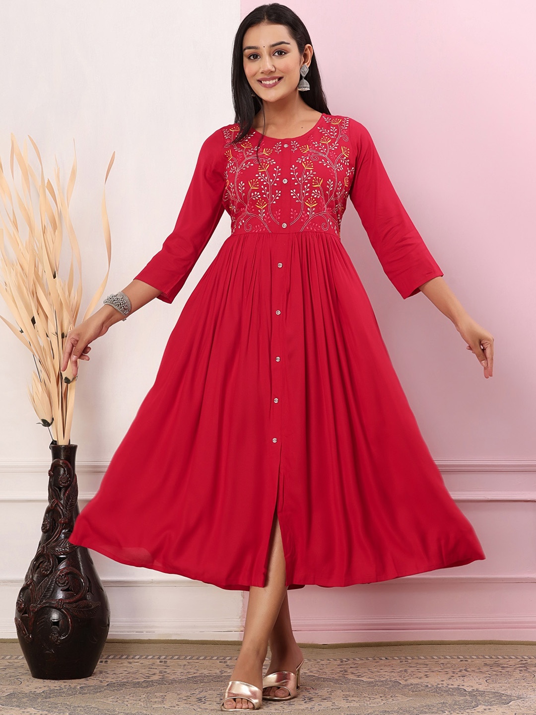 

IkDaiya Ethnic Motifs Embroidered Thread Work Anarkali Ethnic Dress, Red
