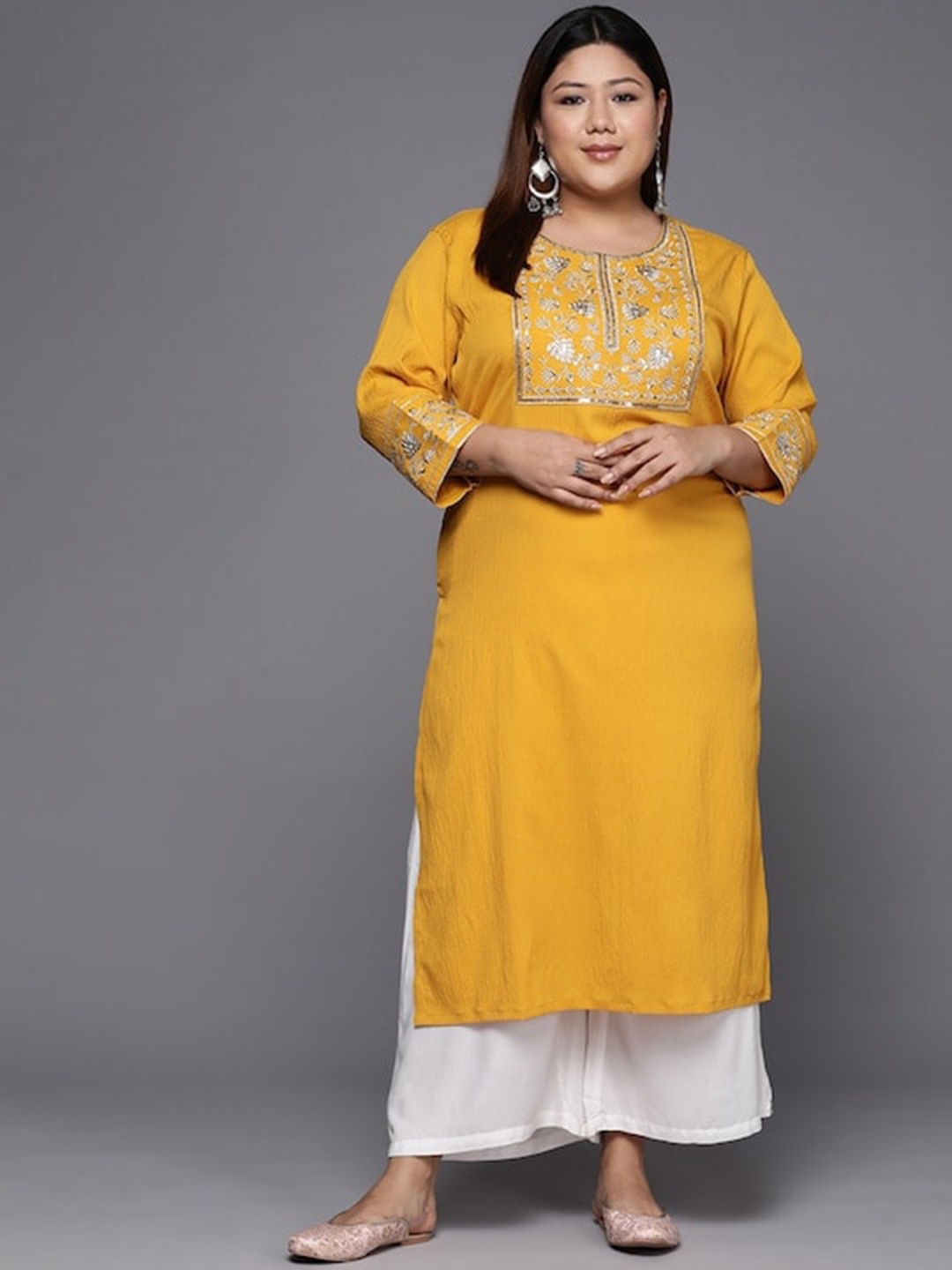 

Sztori Plus Size Yoke Design Thread Work Crepe Kurta, Mustard